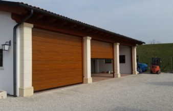 Porte sezionali residenziali (2) Porte sezionali residenziali (2)